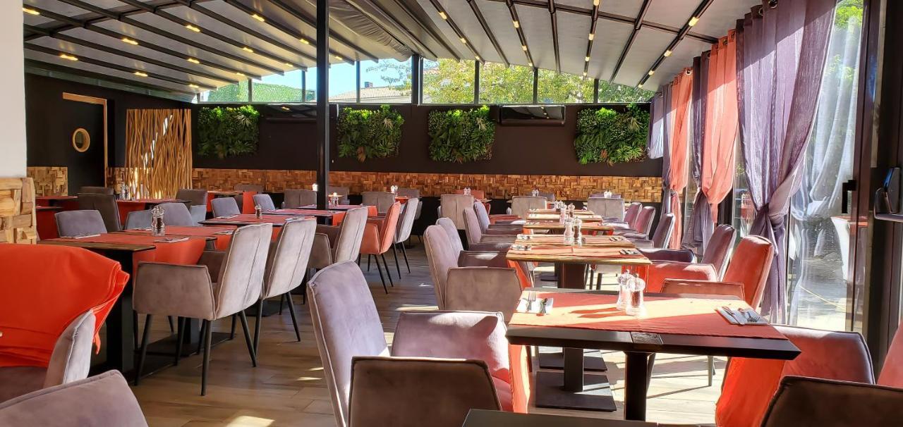 Hotel Restaurant Atrachjata Aléria Exteriör bild