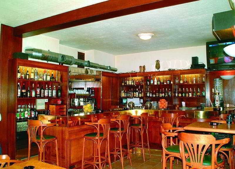 Hotel Restaurant Atrachjata Aléria Restaurang bild